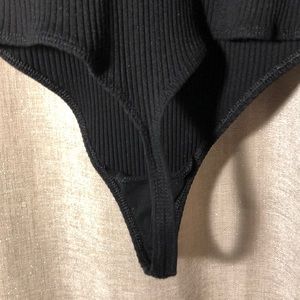 Wilfred Tops - Wilfred free tank bodysuit black medium like new Wilfred Tops - Wilfred free tank bodysuit black medium like new
